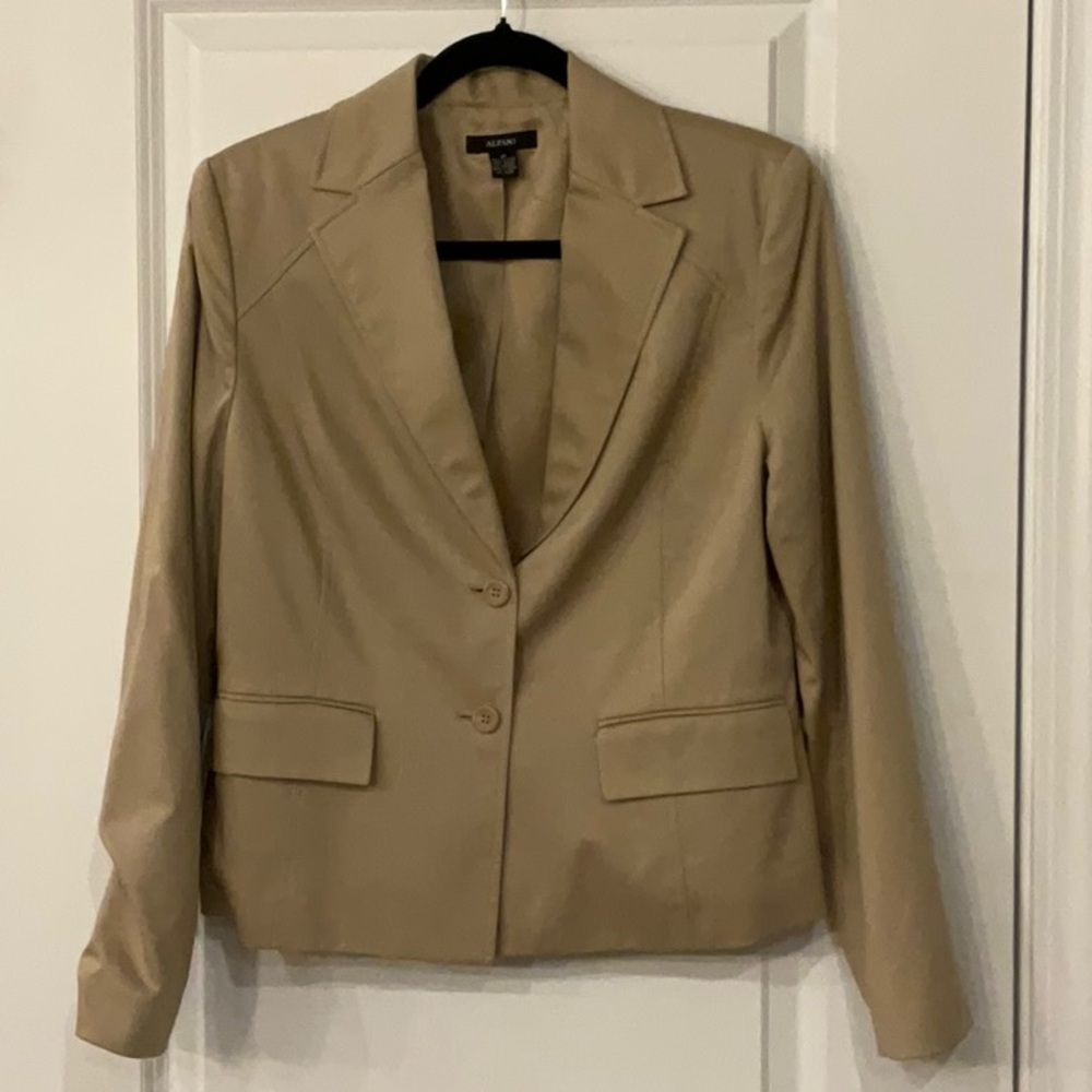 EUC Alfani Women's Blazer